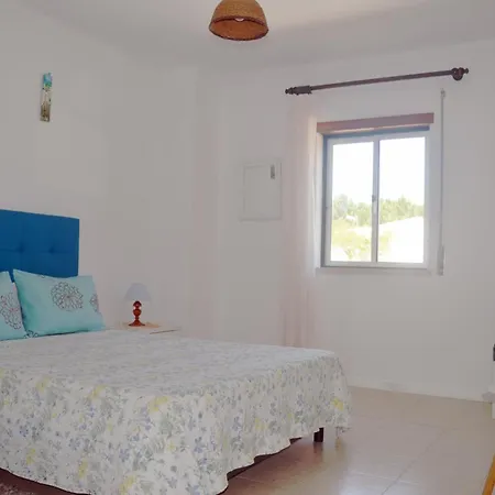 Ricardo Holidays At נאזרה